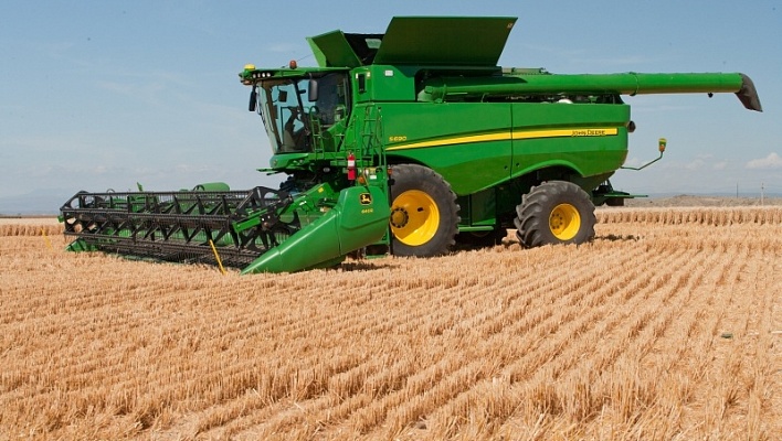 Причины выбрать современные комбайны от John Deere